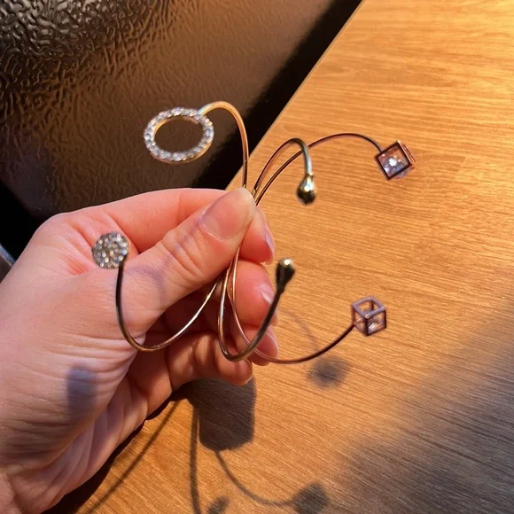 Stardust watches and bracelets set. - Picture 6 of 8